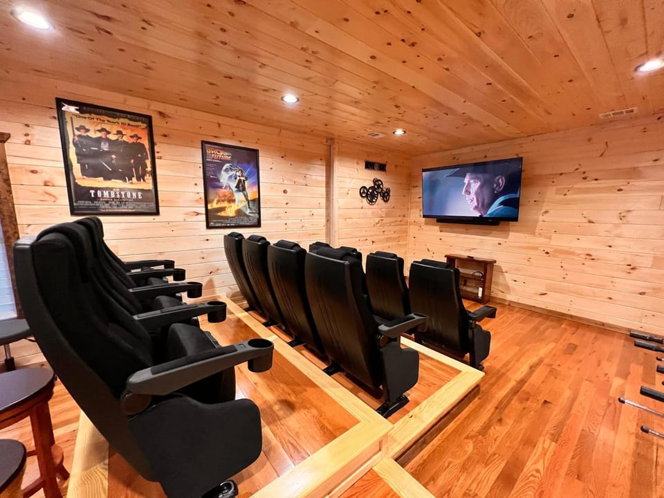 TV and multimedia, Seating area