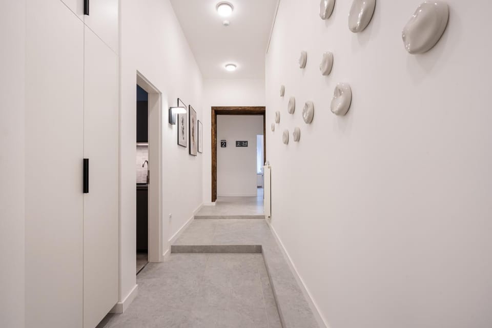 Property building, Facade/entrance, internet
