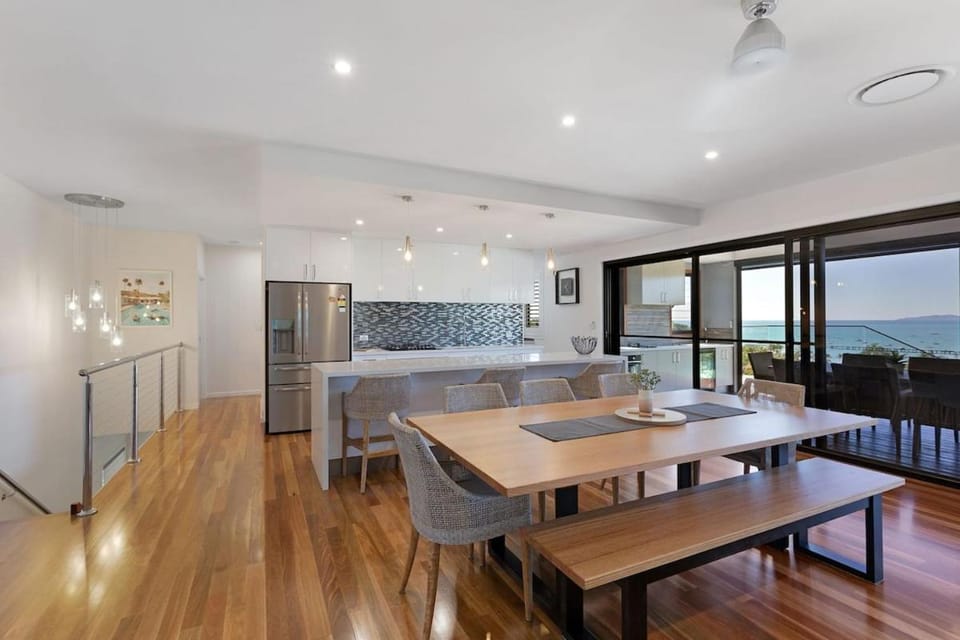 Lux On Nara House in Airlie Beach