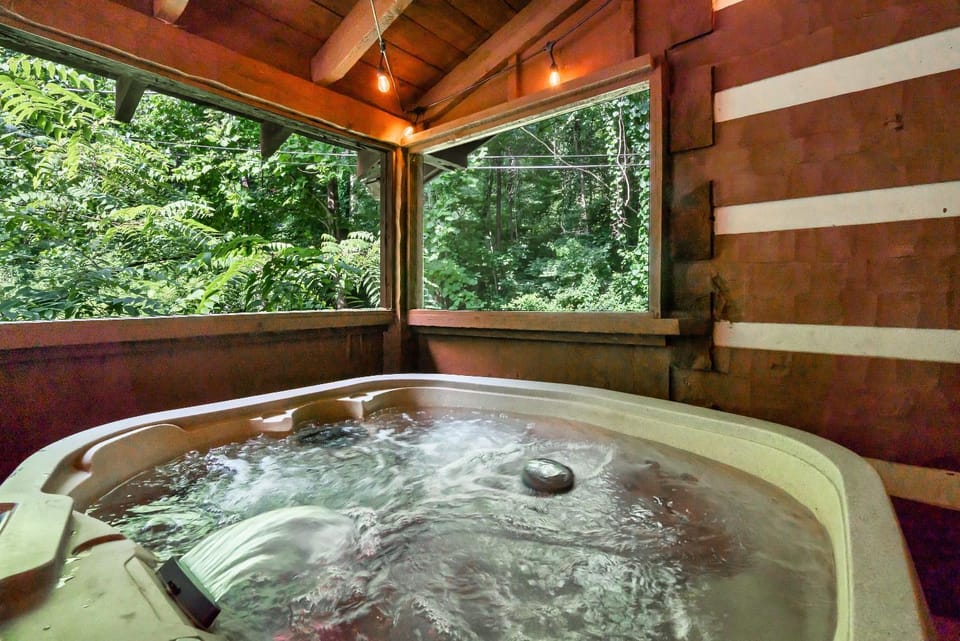 Hot Tub, Hot Tub, Photo of the whole room