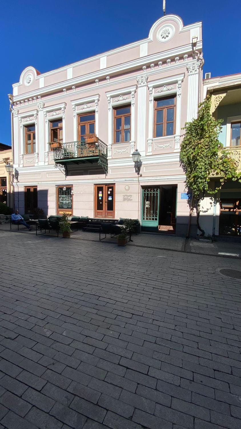 Property building, Location