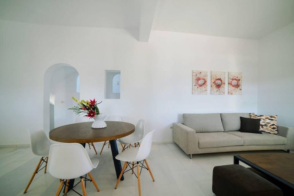 Coral Villa with 4 bedrooms in Paros House in Decentralized Administration of the Aegean