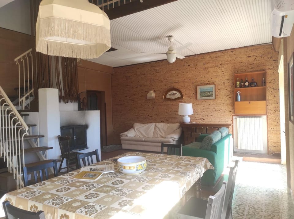Seating area