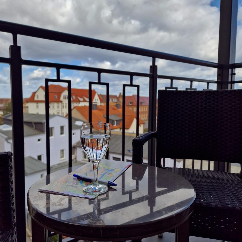 View (from property/room), Balcony/Terrace