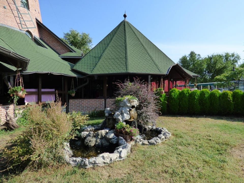 Property building, Garden