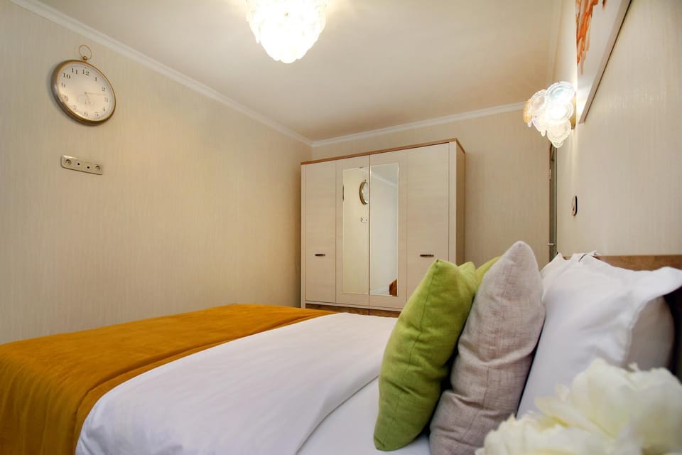 Bed, Bedroom, wardrobe