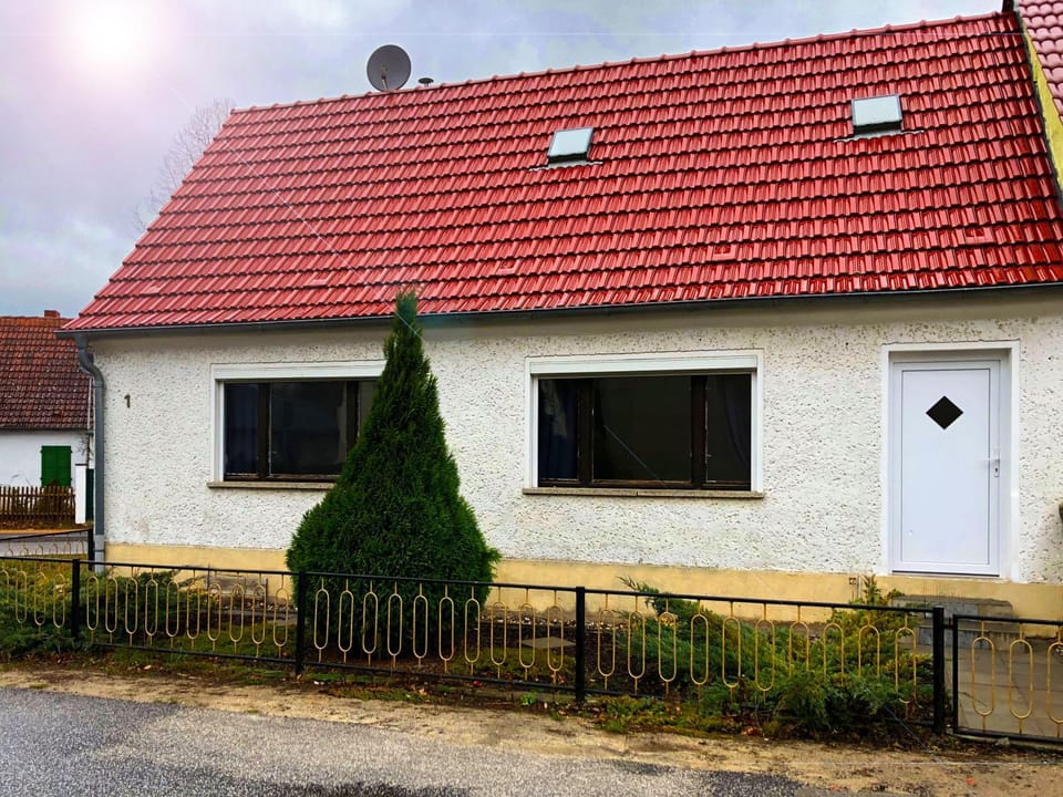 Property building, Facade/entrance