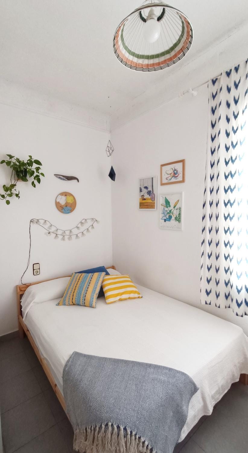 Arte y natura en la playa de Eucaliptus Apartment in Montsià