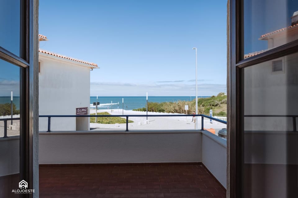 View (from property/room), Balcony/Terrace, Sea view