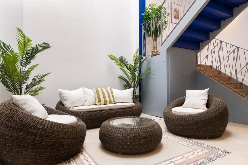 Living room, Area and facilities