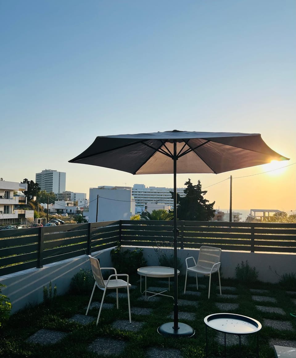 Euphoria Blue Villa στην περιοχή Ιξιά House in Rhodes, Greece