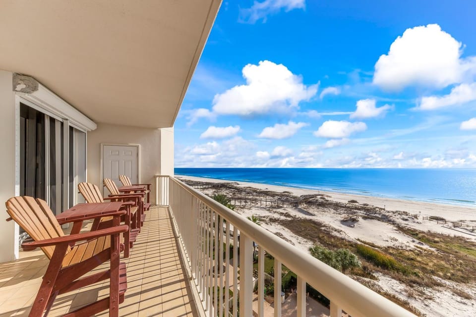 View (from property/room), Balcony/Terrace, Beach