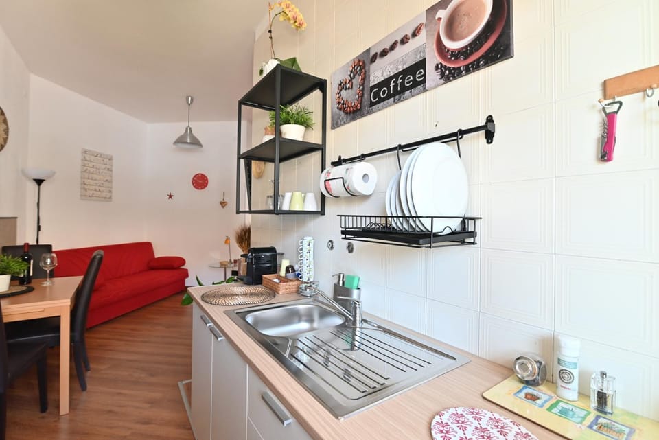 Coffee/tea facilities, Kitchen or kitchenette, minibar