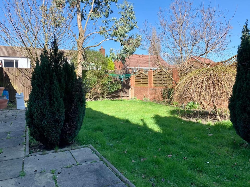 6BR Home with Parking Near Wolverhampton House in Wolverhampton