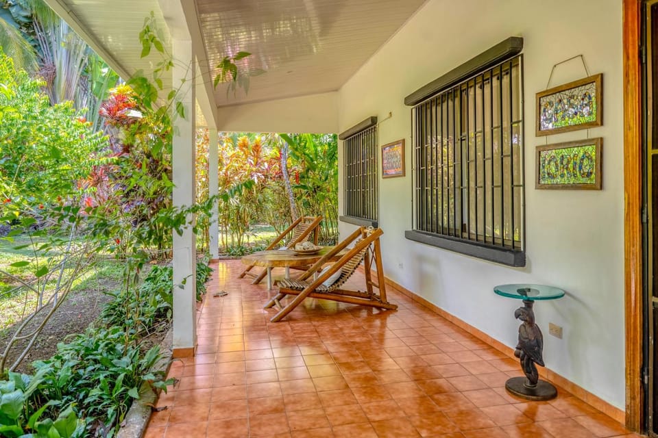 Casa Iorio House in Jaco