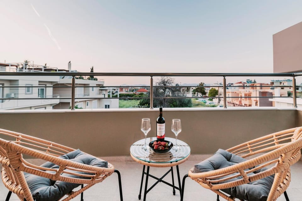 Property building, View (from property/room), Balcony/Terrace