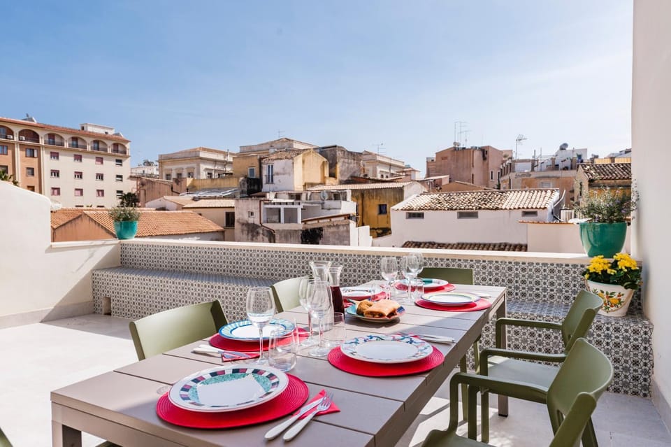 Balcony/Terrace, Balcony/Terrace