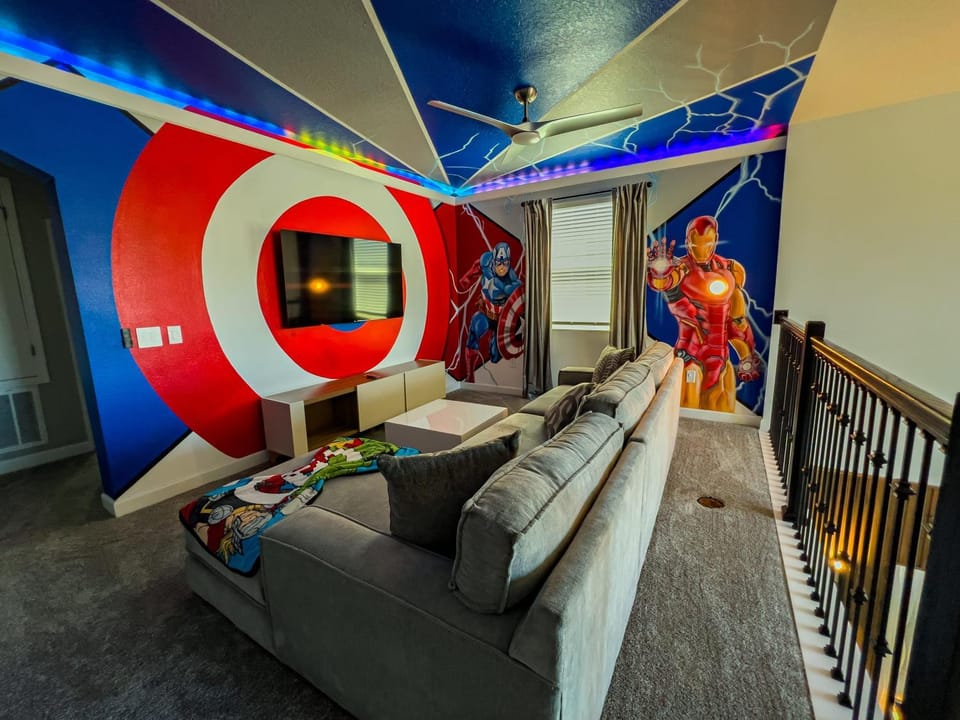 Communal lounge/ TV room, TV and multimedia, Living room, Seating area
