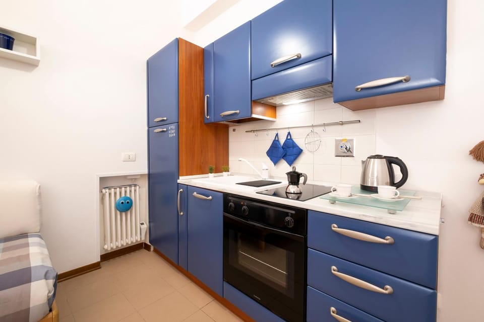Kitchen or kitchenette, pet friendly, stove