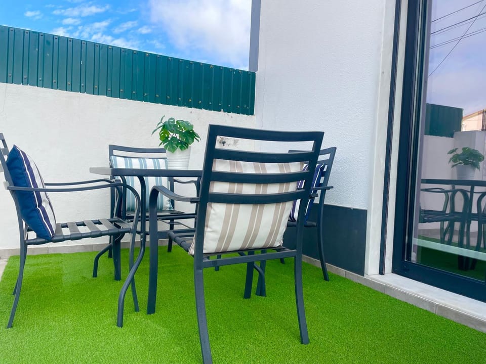 Property building, Balcony/Terrace
