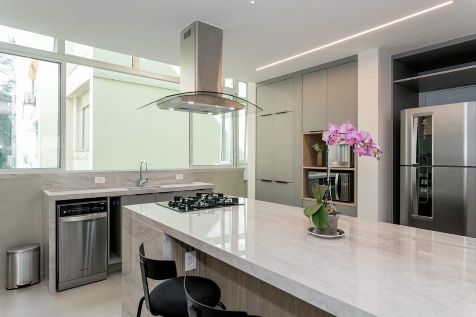 Modern 3-Bedroom 450m to Ipanema Beach | AP 30/601 Apartment in Rio de Janeiro