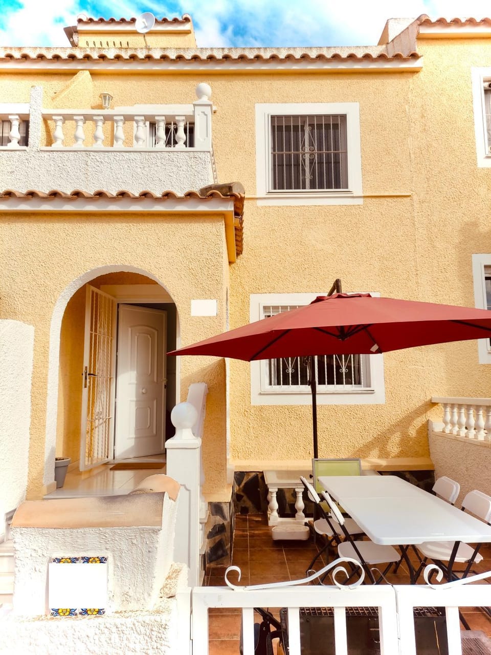 Property building, Balcony/Terrace