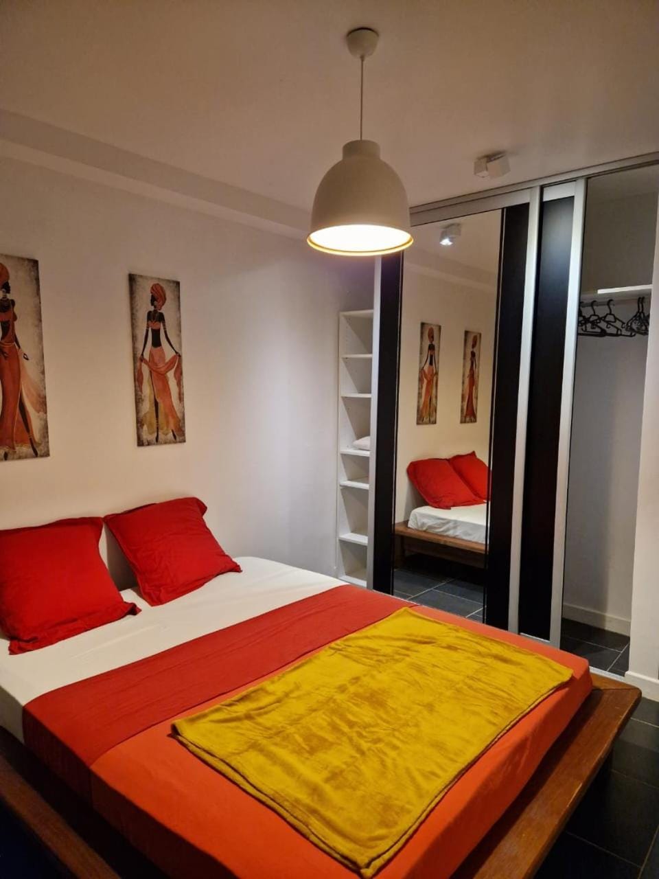 Bed, Photo of the whole room, Bedroom, wardrobe