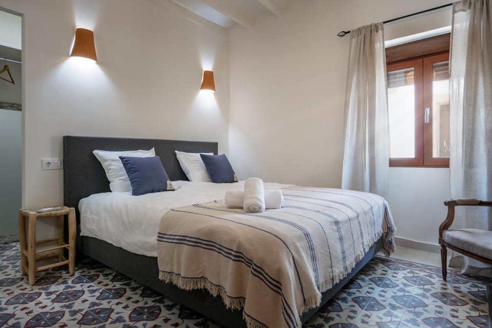Living room, Bedroom