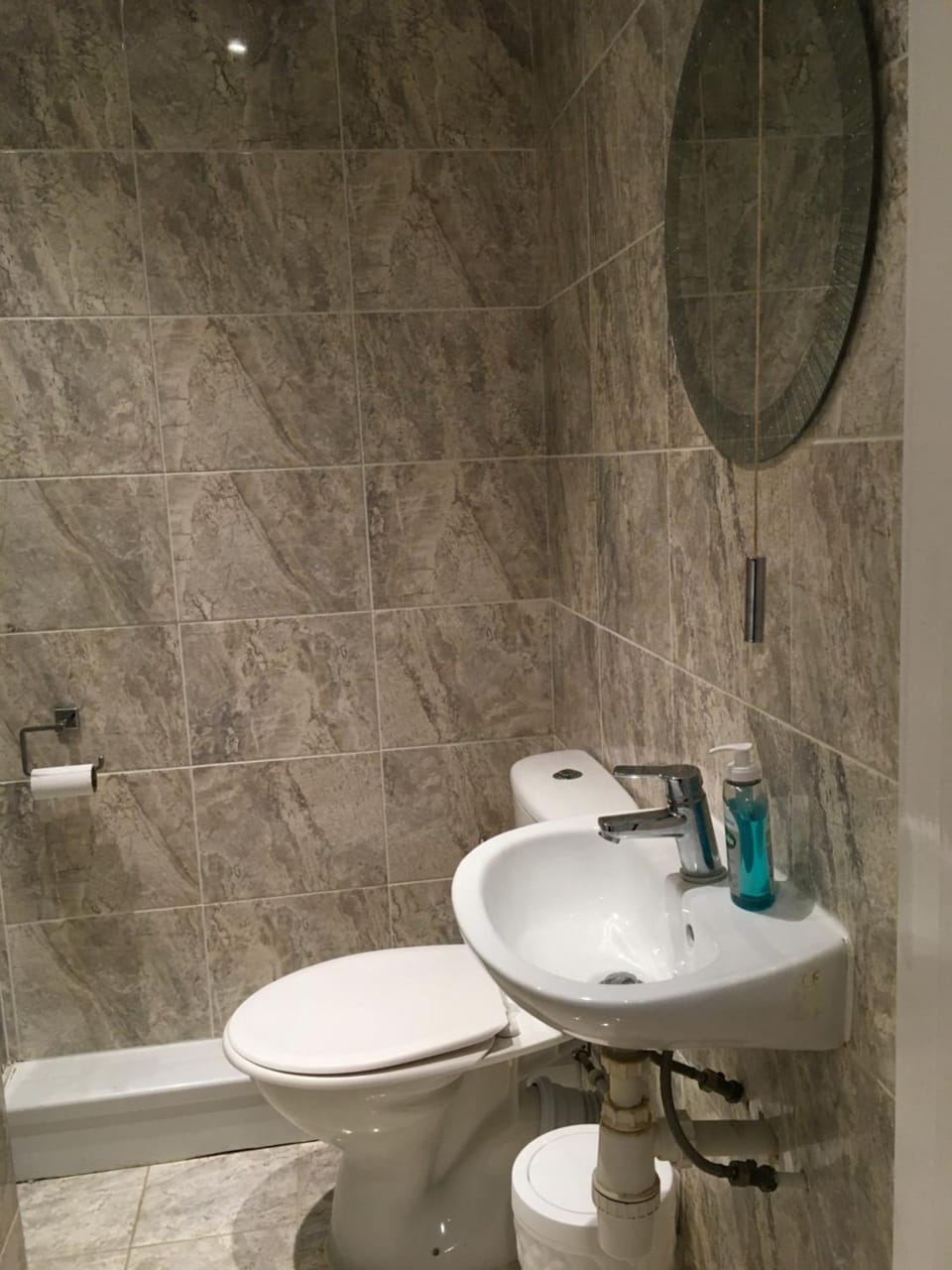 Toilet, Internal: Not applicable to any particular room