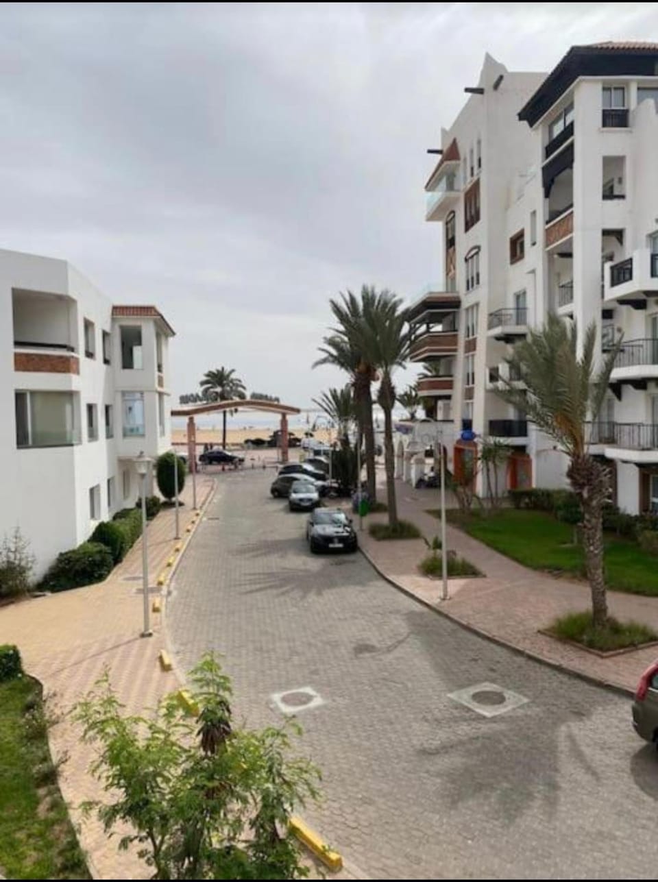 Neighbourhood, Street view