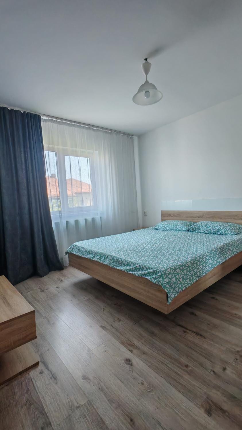 Apartament 3 camere, Central, Parcare gratuita Apartment in Romania