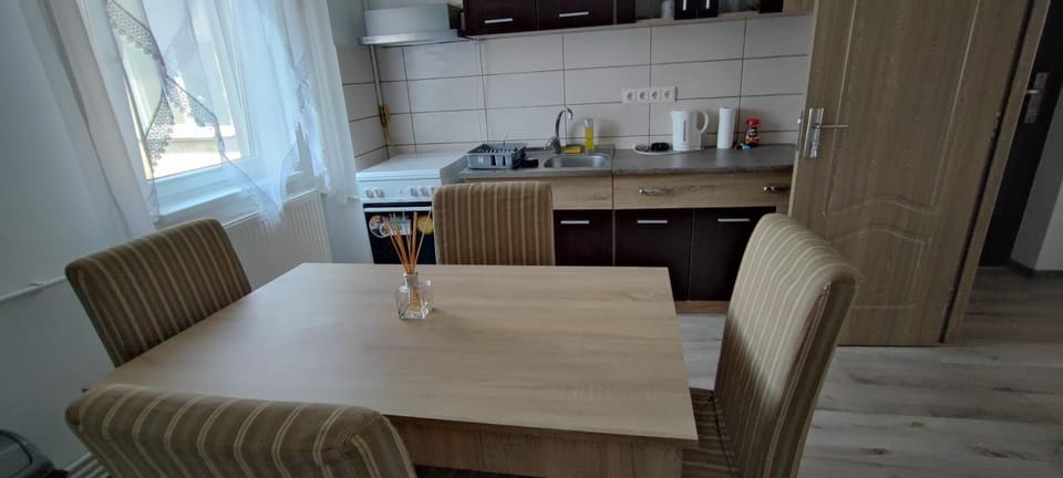 Apartament 3 camere, Central, Parcare gratuita Apartment in Romania