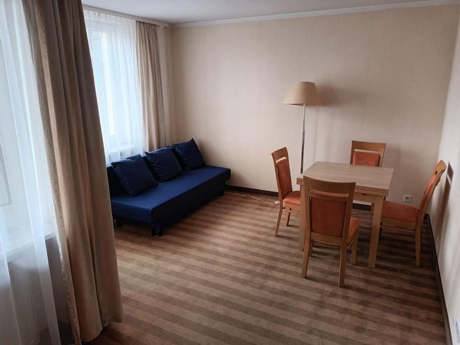 10Q - Z6 Apartament 1004 Apartment in Warsaw