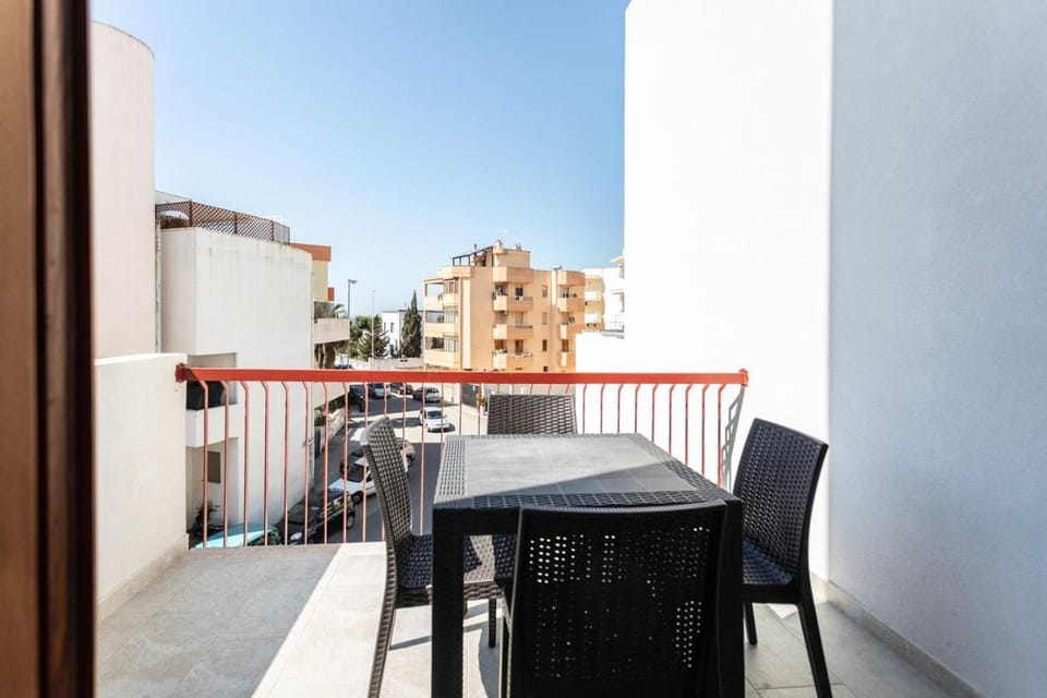 View (from property/room), Balcony/Terrace