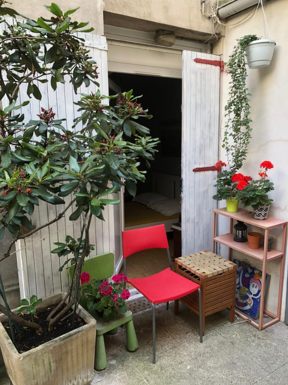 Patio, Day, Garden, View (from property/room), Balcony/Terrace, Living room, Seating area, Garden view