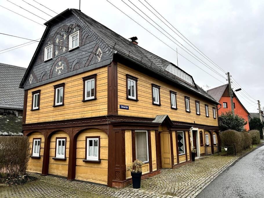 Romantische Ferienwohnung Marie - Historisches Flair und Infrarot-Sauna Apartment in Saxony