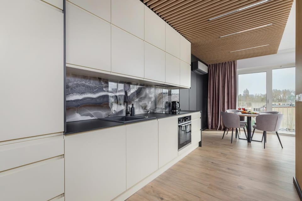 Kitchen or kitchenette, Seating area, Dining area, oven, stove