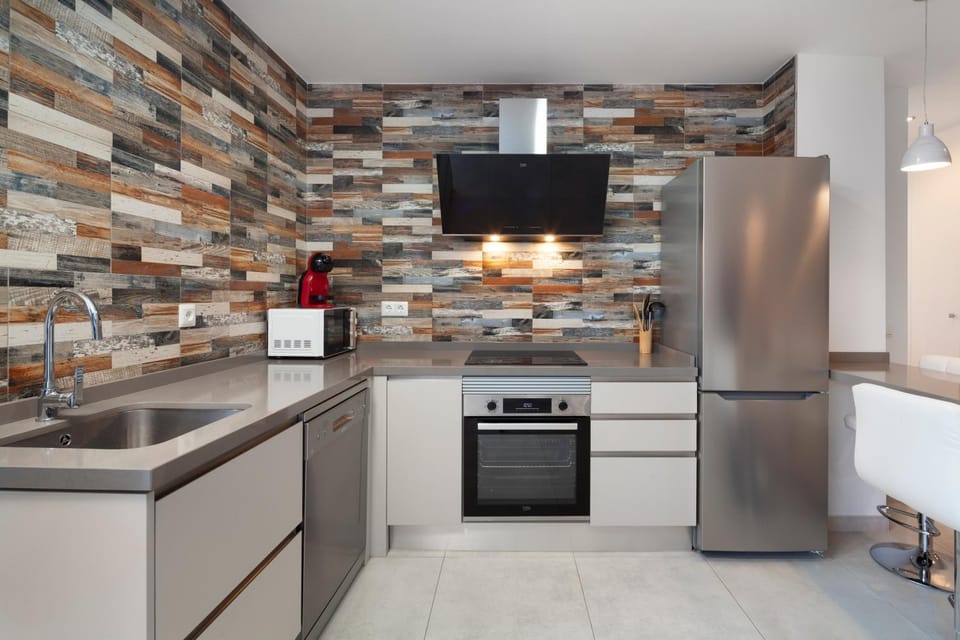 Kitchen or kitchenette, Living room