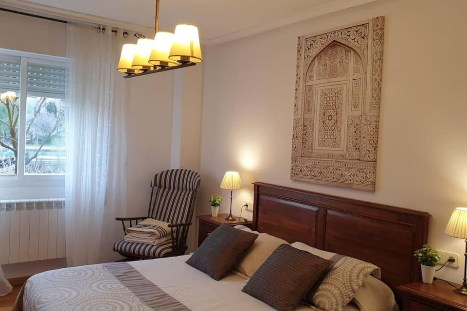Alquiler piso completo centrico Apartment in León