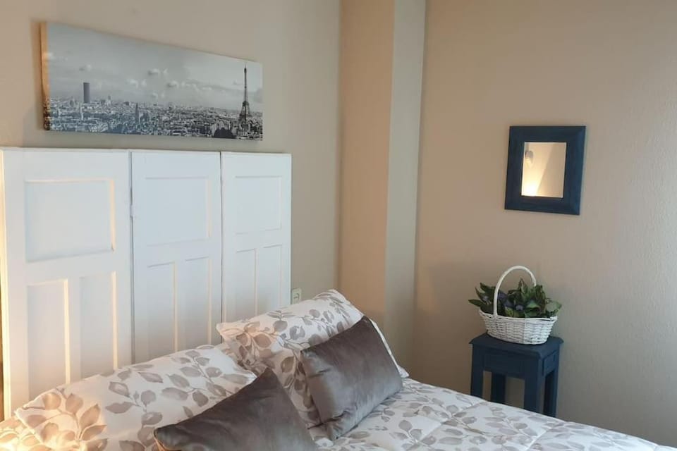 Alquiler piso completo centrico Apartment in León