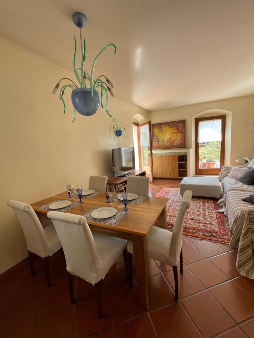 Living room, Dining area