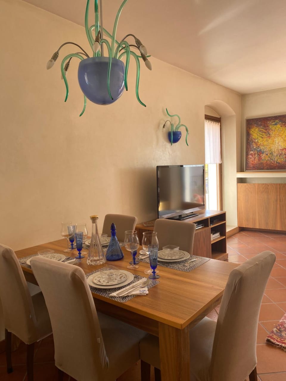 TV and multimedia, Living room, Dining area