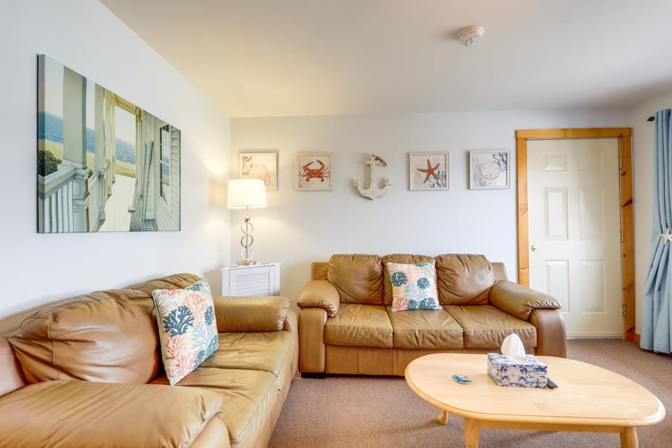 Wells Vacation Rental ~ 1 Mi to Beach Access! House in Wells