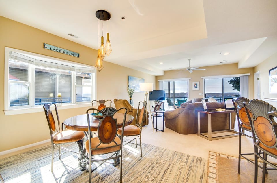 Family Condo w/ Views & Pool Access in Lake Ozark! House in Lake of the Ozarks