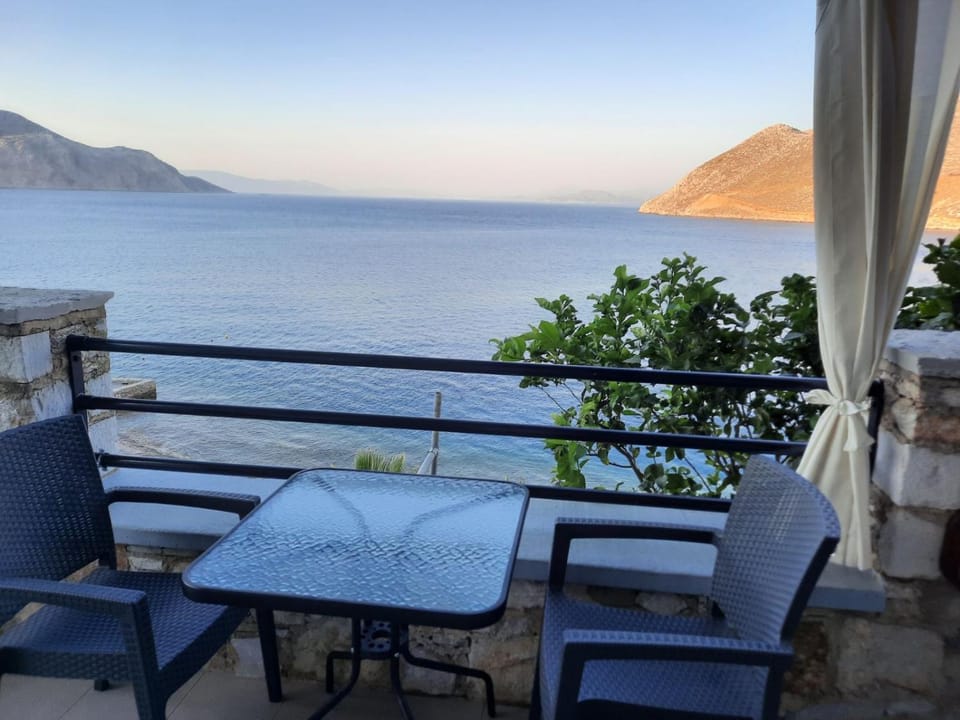 View (from property/room), Balcony/Terrace, Sea view