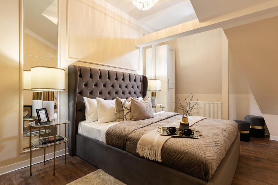 Bed, Photo of the whole room, Bedroom