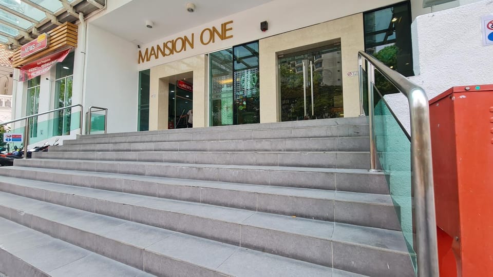 Property building, Facade/entrance
