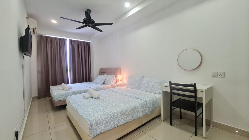 Bed, TV and multimedia, Bedroom, wardrobe, air conditioner