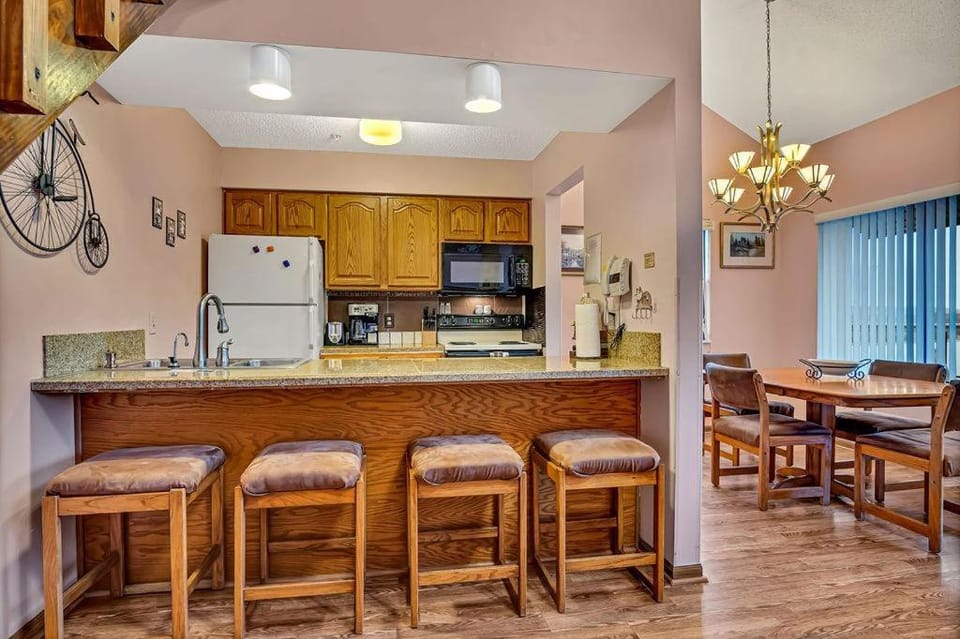 Scotch Pine with loft -- 1310 House in Indian Point