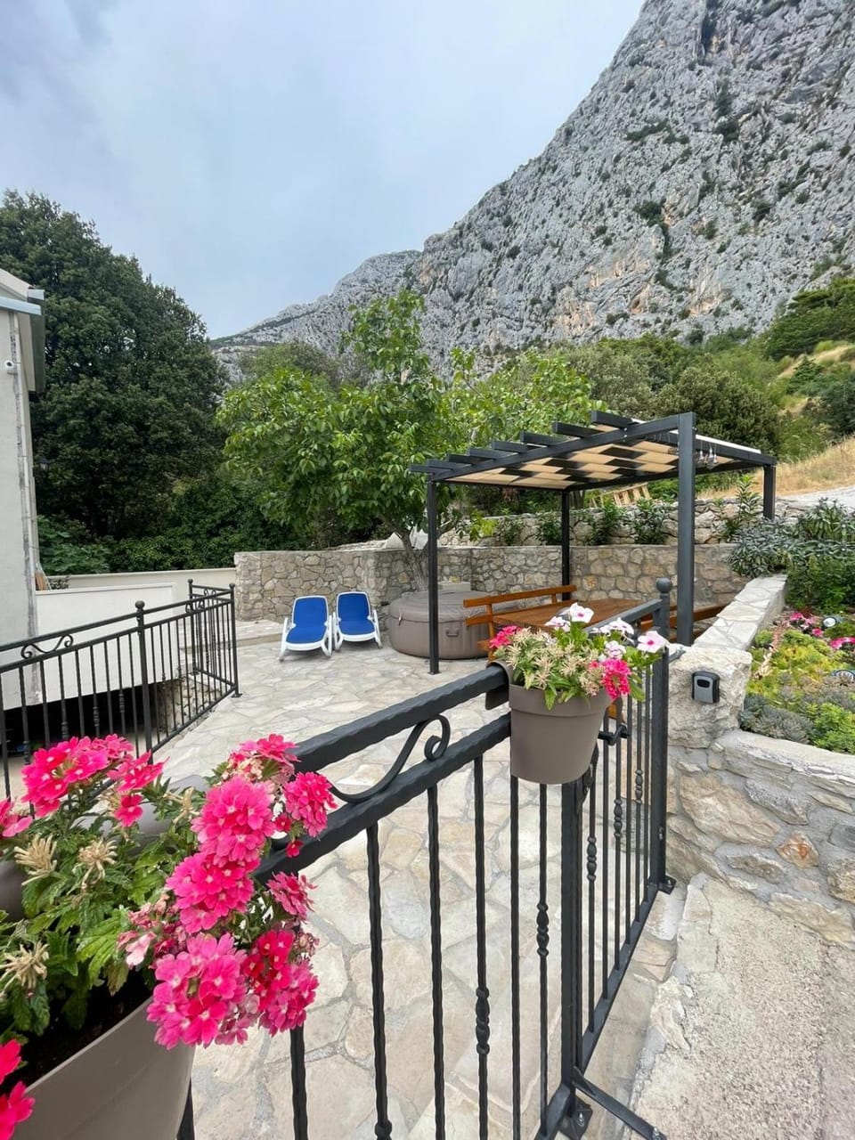 Stone house Marinko - Free Beach Parking House in Tučepi